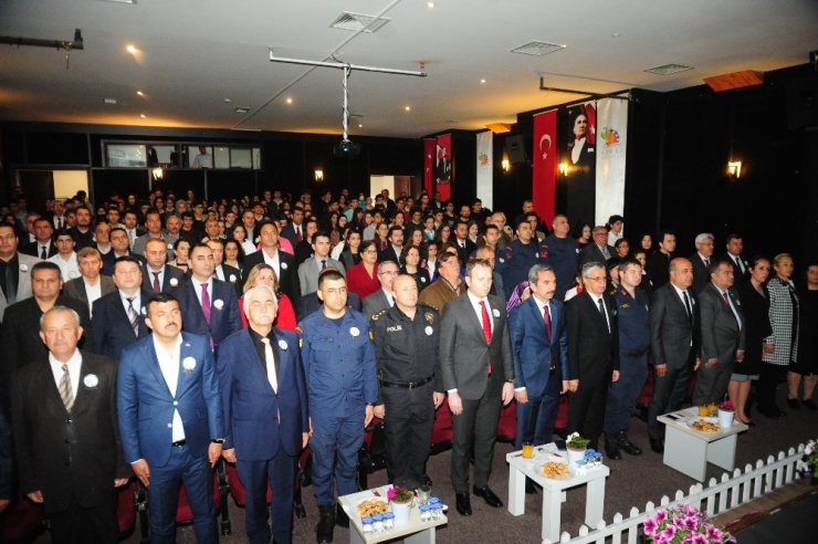 Kemer’de Mehmet Akif Ersoy’u Anma Programı Düzenlendi