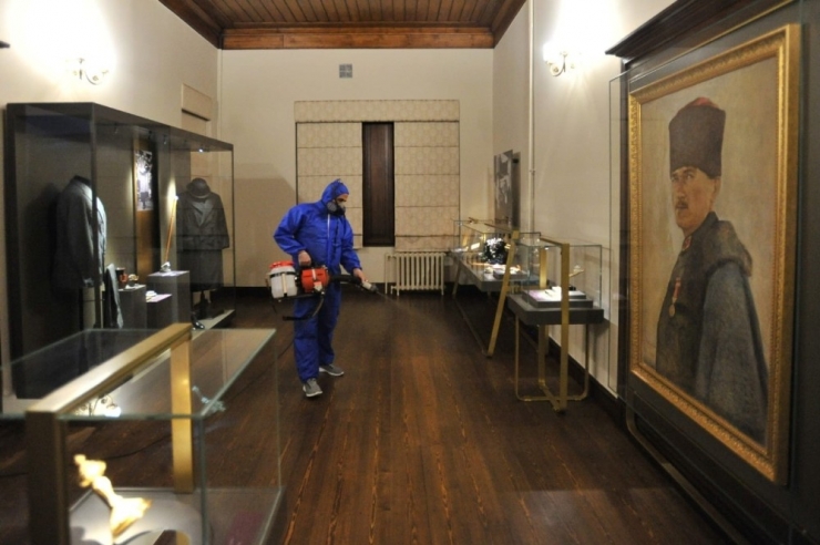 Kültür Ve Turizm Bakanlığına Bağlı Müzeler Dezenfekte Ediliyor