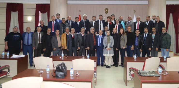 Başkan Kocaispir, Kıbrıslı Muhtarları Ağırladı