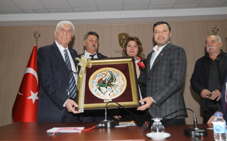 Başkan Kocaispir, Kıbrıslı Muhtarları Ağırladı