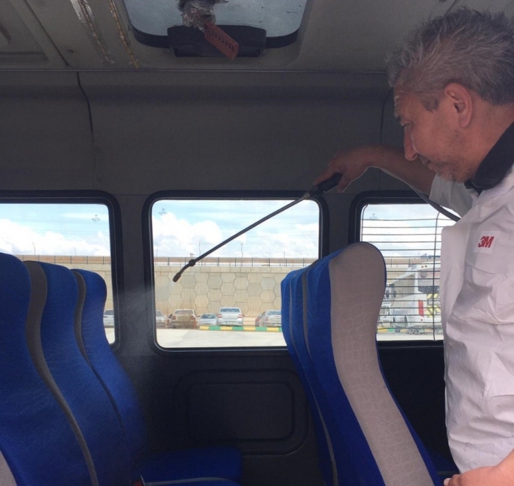 Öğrenci Ve İşçi Servisi Yapan Şirket 50 Aracını Korona Virüsüne Karşı Dezenfekte Ettirdi