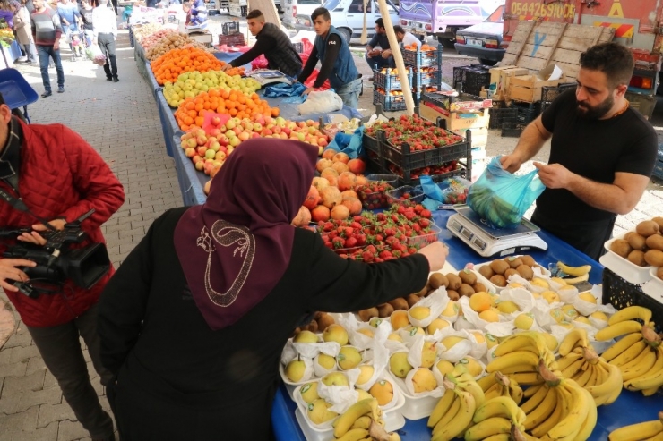 Bahar Meyveleri Tezgahlardaki Yerini Aldı