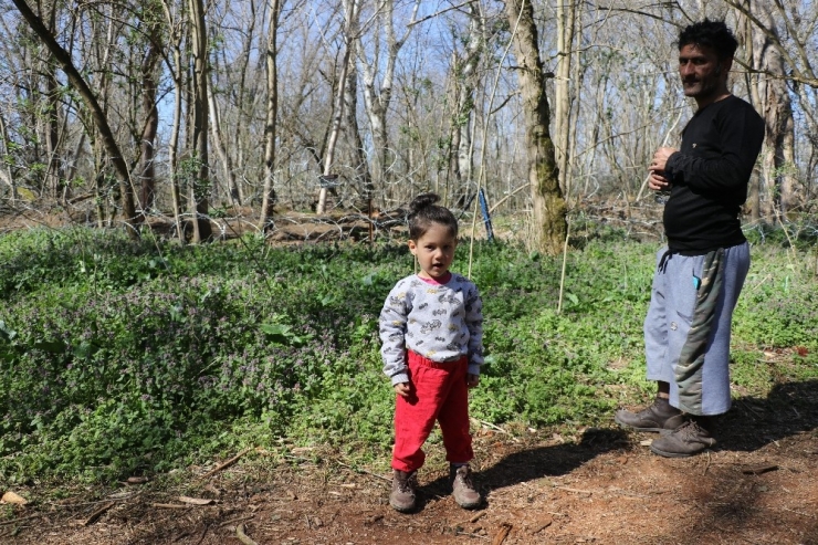 Sınırda Umutlu Bekleyiş Sürüyor