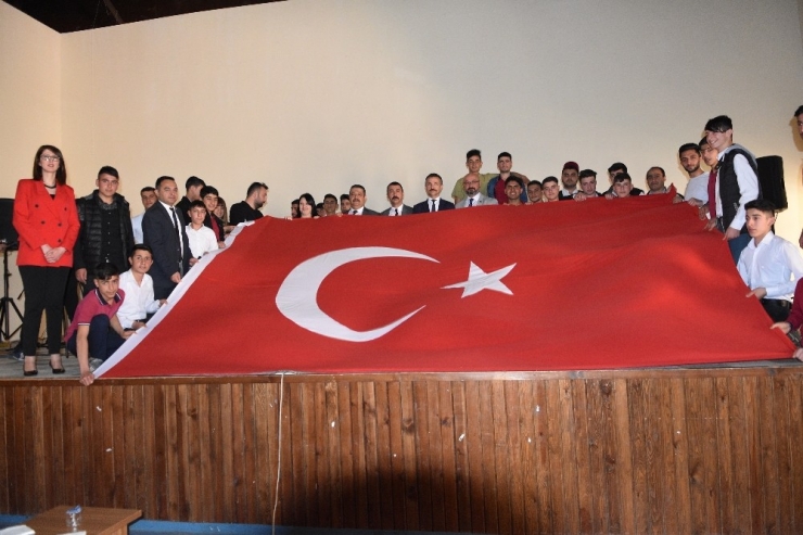 Siverek’te İstiklal Marşının Kabulü Kutlandı