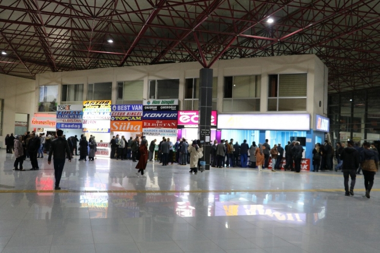 Kahramanmaraş Otogarında Üniversite Tatili Yoğunluğu