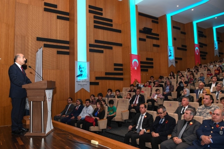 Demirtaş: "İstiklal Marşımız İstiklalimizin Sembolü, İstikbalimizin Teminatıdır"