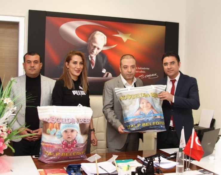 Özalp Belediyesinden ‘Hoş Geldin Bebek’ Kampanyası