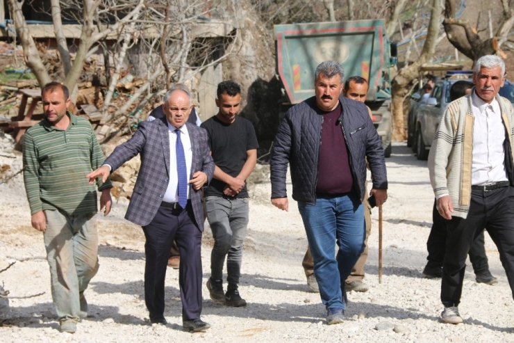 Başkan Öztürk Kapuzbaşı’da İncelemelerde Bulundu