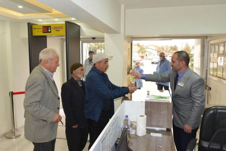 Yeşilyurt Belediyesinde Dezenfekte