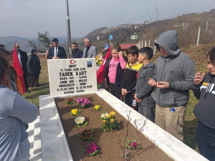 Adını Taşıdığı Okul, Kabrini Ziyaret Etti