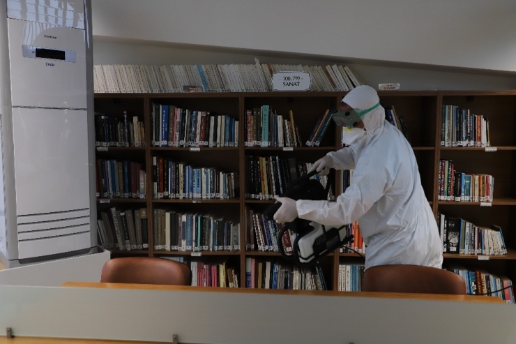 Alanya’da Riskli Alanlarda Dezenfekte Çalışmaları Yapılıyor