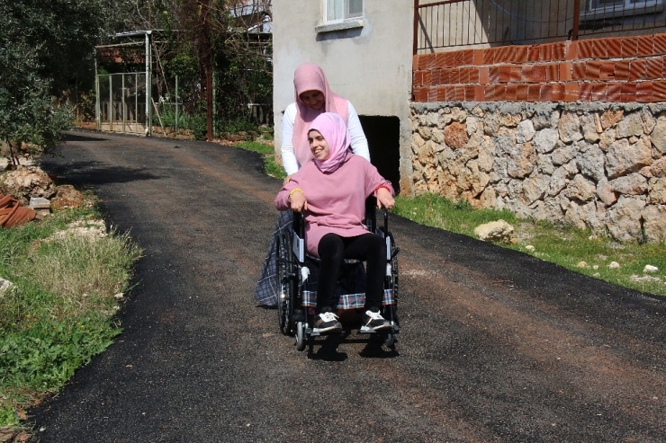 15 Yaşındaki İrem Okusun Diye Engeller Kaldırıldı