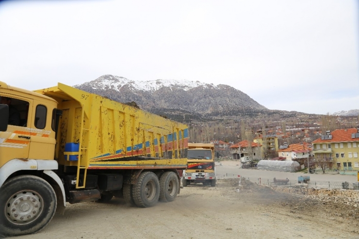 Gömbe Panayır Alanı Çalışması Başladı