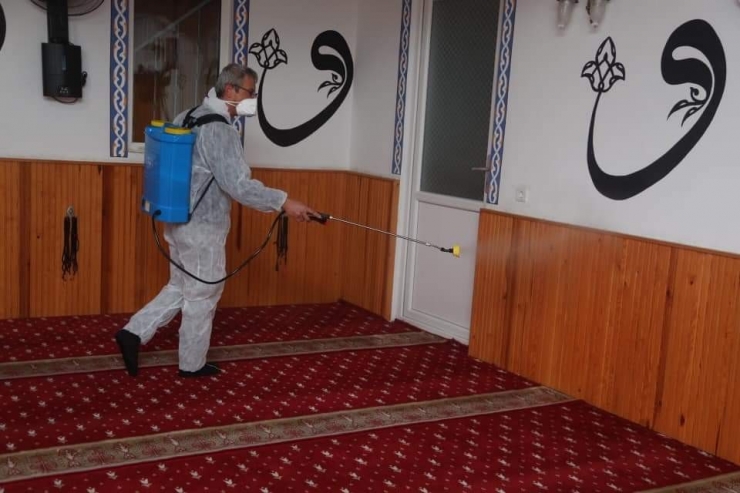 Bandırma’da Camilere Korona Virüs Önlemi