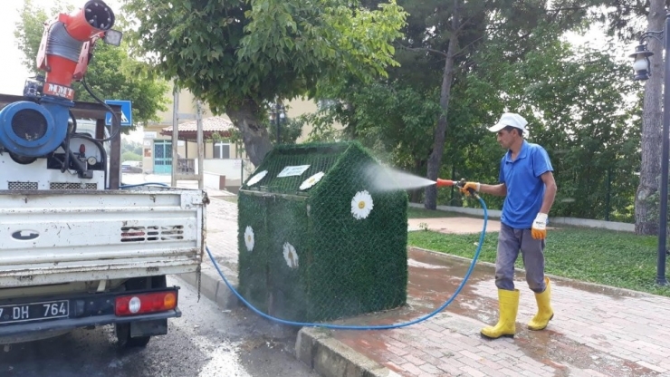 Boyabat’ta Dezenfekte İşlemi Devam Ediyor