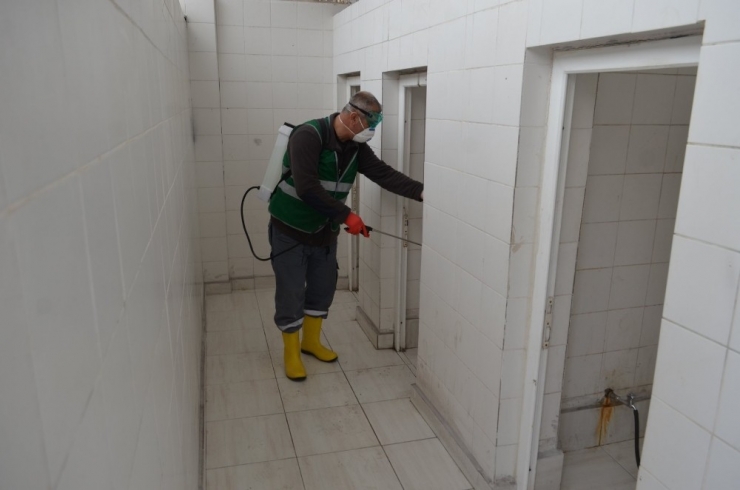 Bünyan Belediyesi Cuma Namazı Öncesi Camileri Dezenfekte Etti