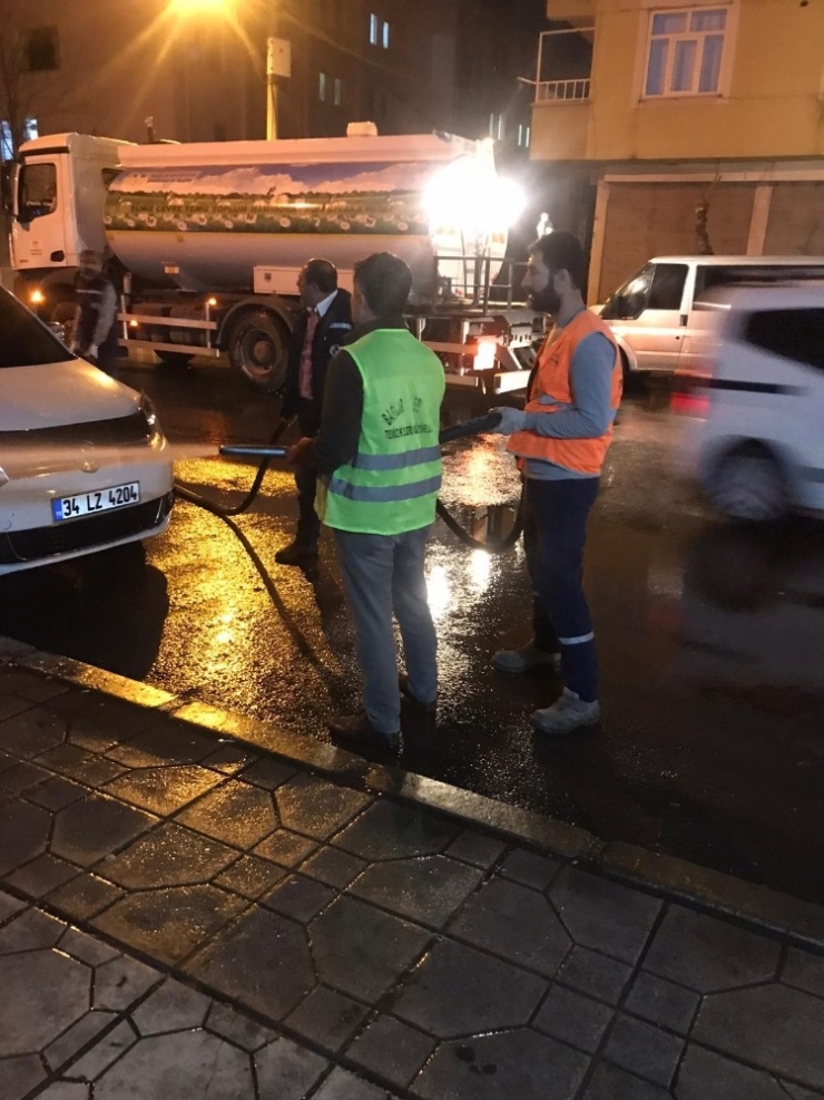 Bağlar’da Semt Pazarları Dezenfekte Edildi