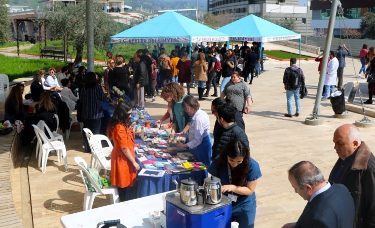 Adü Tıp Fakültesi Öğrencilerinin Yararına Etkinlik Düzenlendi