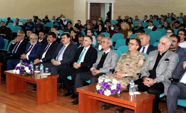 Erzincan’da “Deprem Bilinci” Paneli Düzenlendi