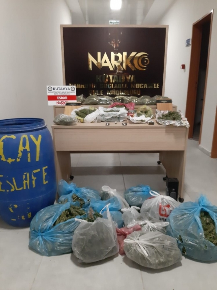 Evinde 7 Kilogram Uyuşturucuyla Yakalanan Şüpheli Tutuklandı
