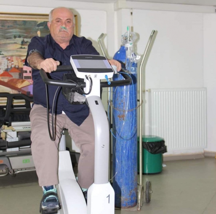 Evliya Çelebi Eğitim Ve Araştırma Hastanesi’nde Pulmoner Rehabilitasyon Uygulanıyor