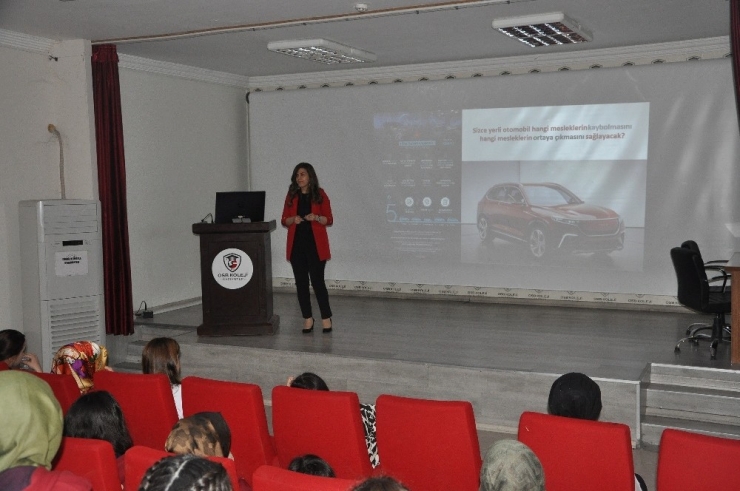 Büyükşehir’den Kız Öğrencilere “Değişim Yönetimi Eğitimi”