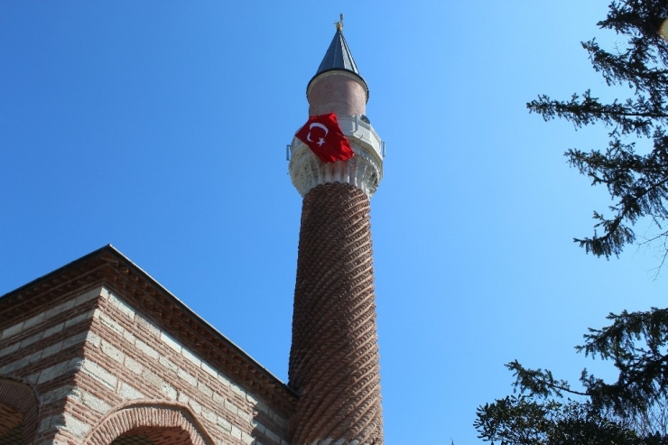 Restorasyonu Tamamlanan Burmalı Mescit İbadete Açıldı