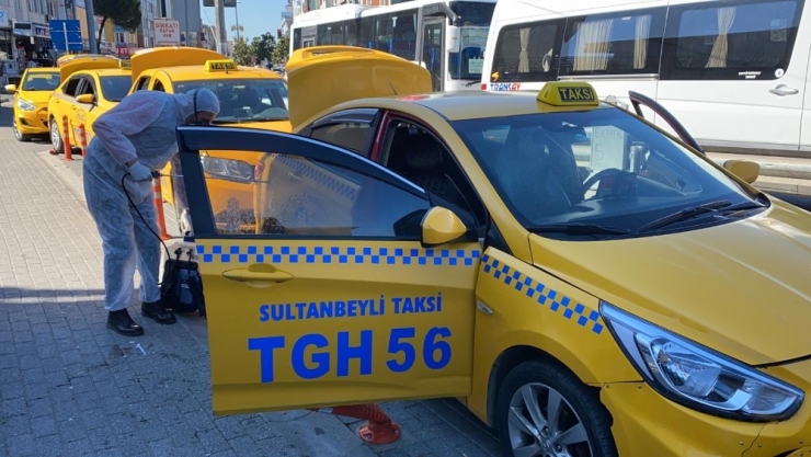 İstanbul’daki Taksilerde Korona Virüse Karşı Dezenfekte Çalışması