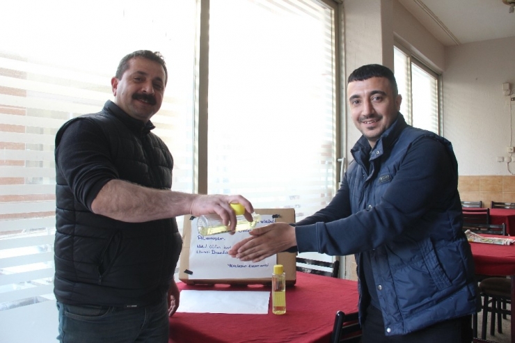 Kahvehane Esnafının Korona Virüsüne Karşı Renkli Önlemi