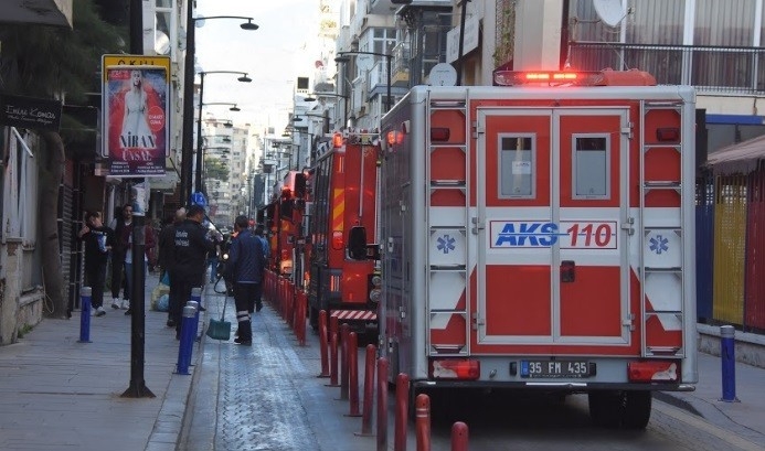 İzmir’de Korkutan Yangın