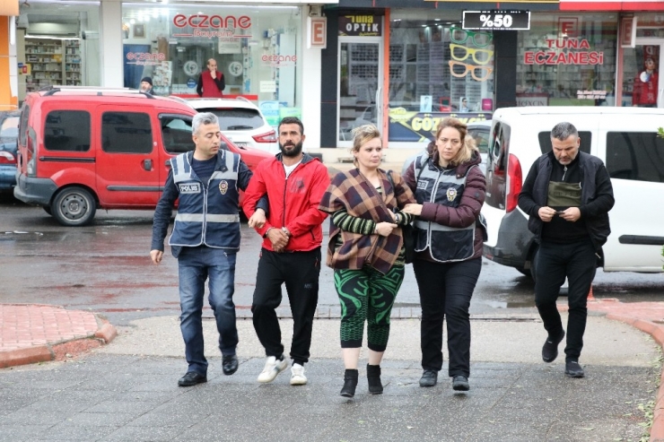 Hırsızlıktan Tutuklanan Kadın: "Cinayet Mi İşledik"