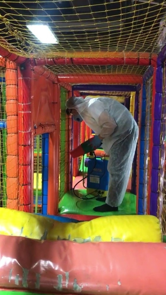 Alışveriş Merkezindeki Oyun Alanları Dezenfekte Edildi