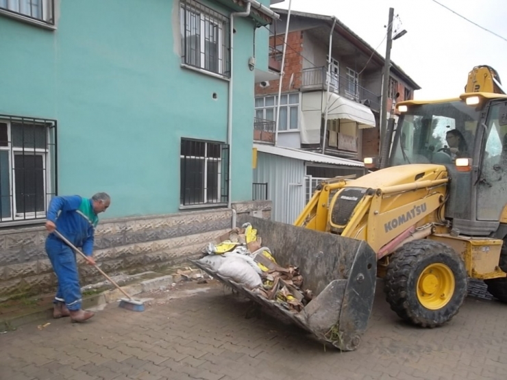 Kartepe Belediyesi’nden Moloz Uyarısı