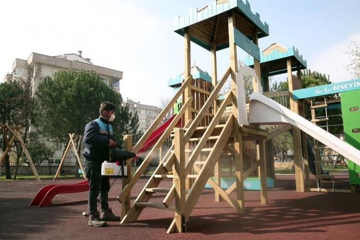 Nilüfer’de Salgına Karşı İlaçlama