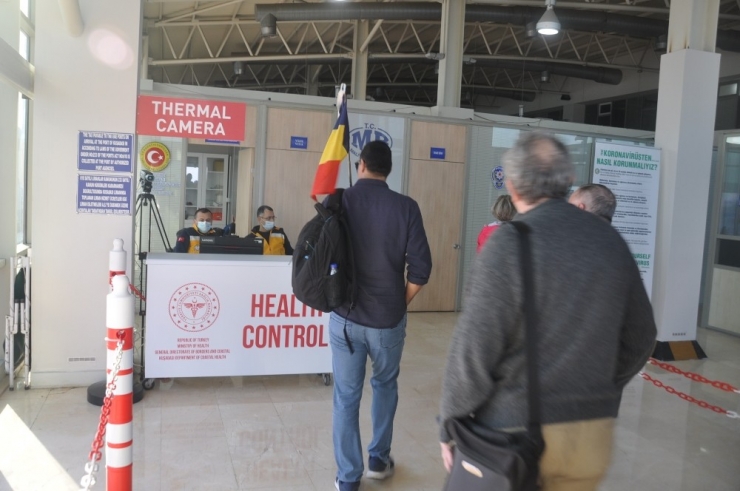 Kuşadası Limanı’da Korona Virüs Tedbirleri Artırıldı