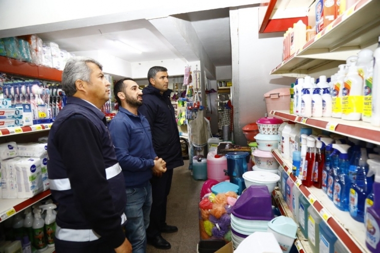 Manavgat’ta Tüm Etkinlikler İptal Edildi, Dezenfekte Çalışmaları Başladı