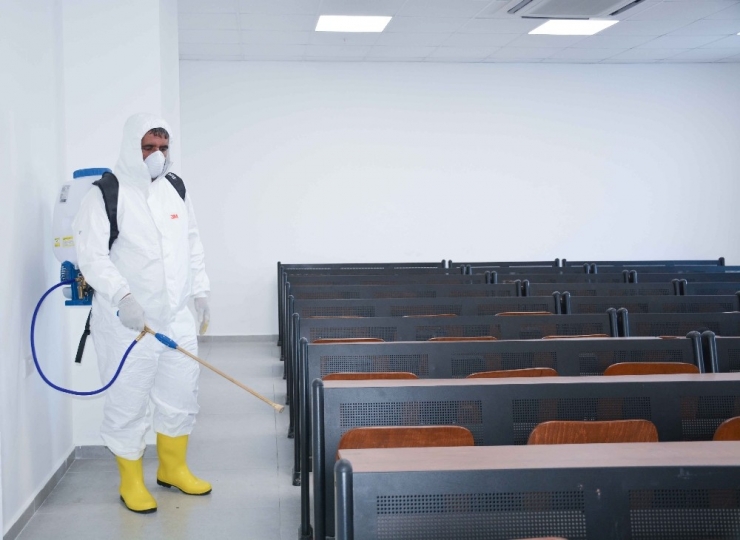 Eğitim Kurumları Korona Virüse Karşı Dezenfeksiyon İşlemlerini Aksatmıyor