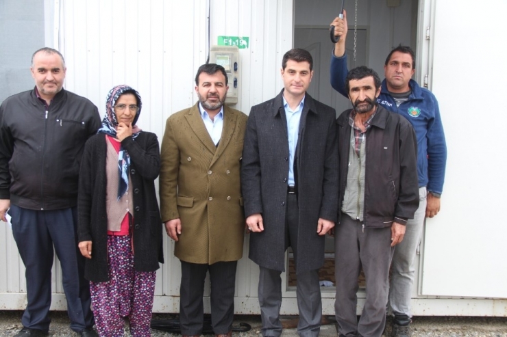 Pütürge’de Depremzedeler Konteyner Kente Yerleştirilmeye Başlandı