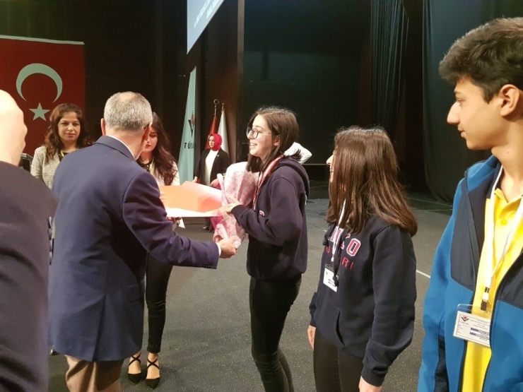 Sanko Okulları Lise Öğrencileri Tübitak Türkiye Finallerinde