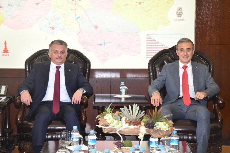 Savunma Sanayii Başkanı Demir Balıkesir’de
