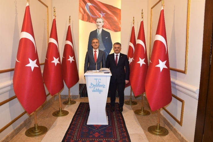 Savunma Sanayii Başkanı Demir Balıkesir’de