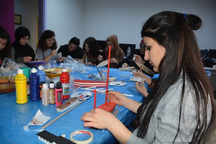 Üniversite Öğrencilerinden Kotra Üretimi