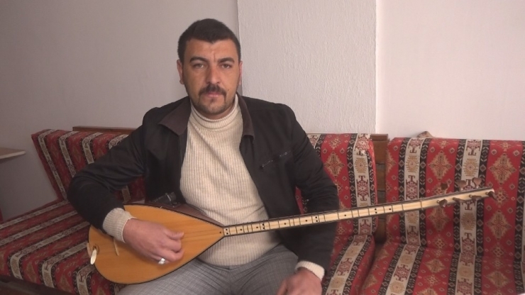 Korona Virüse Karşı Türkü Besteledi