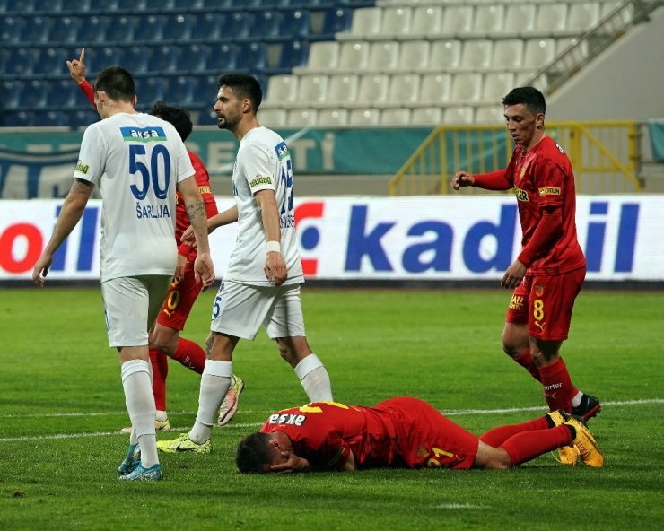 Süper Lig: Kasımpaşa: 1 - Göztepe: 0 (İlk Yarı)