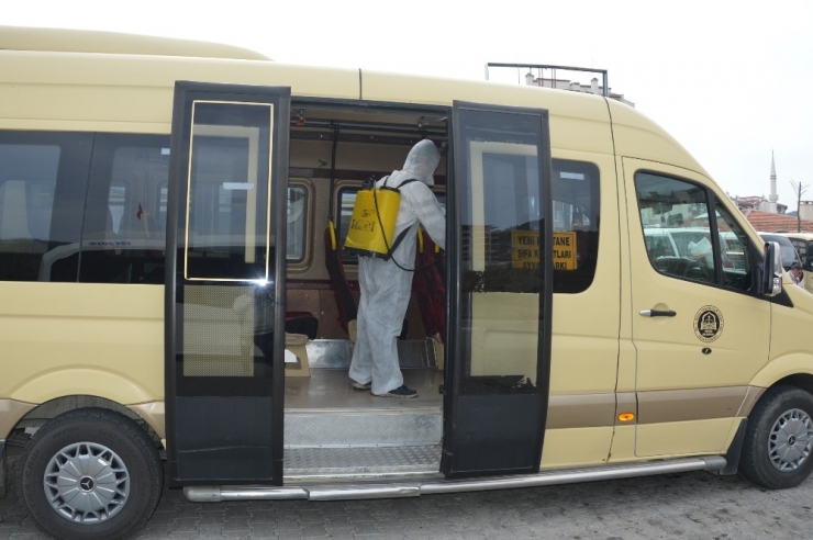 Niksar’da Dolmuş Ve Duraklarda Korona Virüs Önlemi