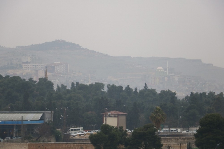 Toz Taşınımı Yağmurla Birlikte Çamura Dönüştü