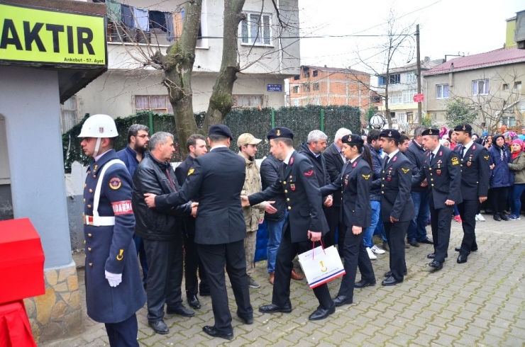 Kazada Ölen Samsunlu Uzman Onbaşı Toprağa Verildi