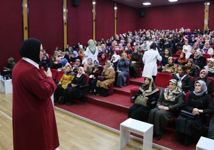 Van Büyükşehir’den ‘Mutlu Aile, Mutlu Gelecek’ Semineri