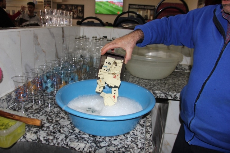 Okey Taşlarında ‘Korona’ Temizliği