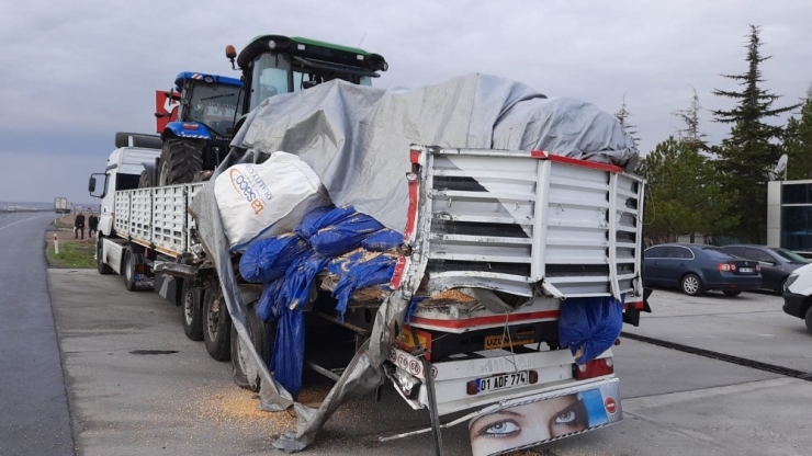 Aksaray’da Bir Yolcu Otobüsü Tıra Çarptı: 44 Yaralı